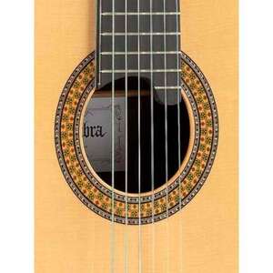 Alhambra 11P Klasik Gitar + Hardcase'li - 5