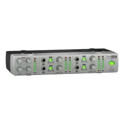 Behringer AMP800 V2 Ultra Kompakt 4 Kanallı Stereo Kulaklık Amfisi - Behringer