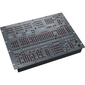BEHRINGER Special Edition Yarı Modüler Analog Synthesizer - Behringer