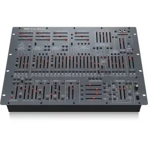 BEHRINGER Special Edition Yarı Modüler Analog Synthesizer - 2