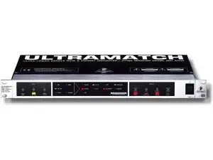 BEHRINGER SRC2000 Ultramatch Ultra Doğrusal Örnekleme Hızı/Format Dönüştürücü ve Jitter Giderici - 1