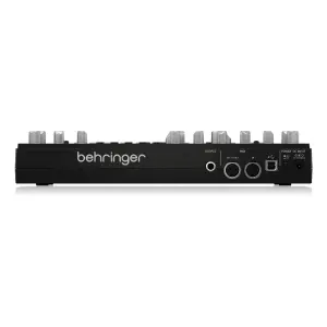 Behringer TD-3-BK Analog Bas Synthesizer (16 Adımlı Sequencer ve Distortion ile) - 5