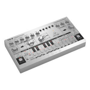 Behringer TD-3-SR Analog Bas Synthesizer (16 Adımlı Sequencer ve Distortion ile) - Behringer