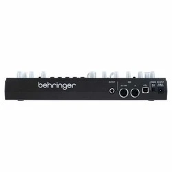 Behringer TD3-BK Analog Bass Line Synthesizer - 3