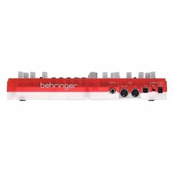 Behringer TD3-SB Analog Bass Line Synthesizer - 4