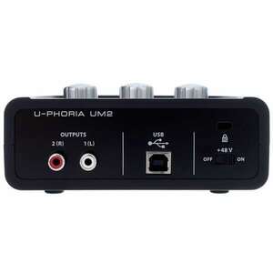 Behringer U-Phoria UM2 USB Audio Interface - 4