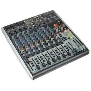 Behringer Xenyx X1622USB Mixer with USB and Effects - 3