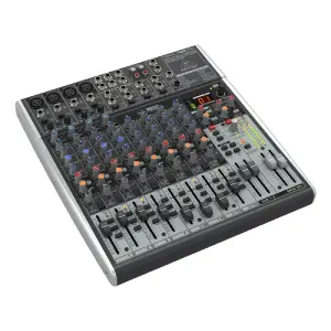 Behringer Xenyx X1622USB Mixer with USB and Effects - 3