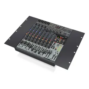 Behringer Xenyx X1622USB Mixer with USB and Effects - 6