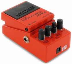 Boss MD-2 Mega Distortion Compact Pedal - 2