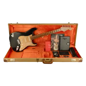 Fender Custom Shop Limited Edition Roasted 1956 Stratocaster Relic Akçaağaç Klavye Black Elektro Gitar - 6