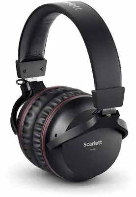 Focusrite Scarlett Solo Studio 4th Gen Recording Bundle - 3