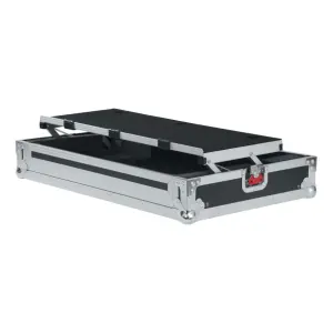 Gator Frameworks G-TOURDSPUNICNTLA Büyük Boy DJ Kontrolörler İçin Platformlu Universal Flight Case - 9
