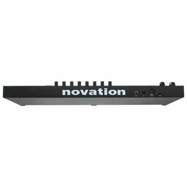 Novation Launchkey 37 MK3 USB MIDI Keyboard Controller (37-Key) - 3