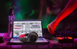 OneOdio A71 - Profesyonel Stüdyo Kulaklığı (Kırmızı) - 2