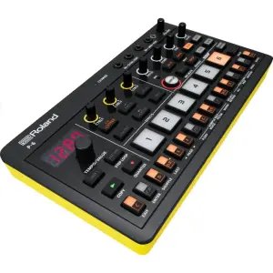 ROLAND P-6 AIRA Compact Creative Sampler - 3