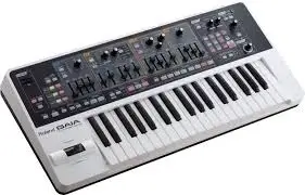 Roland SH-01 Gaia Synthesizer - 2