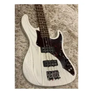 Soloking MJ-1 Custom Bass Roasted Maple Neck Transparent White Bass Gitar - 2