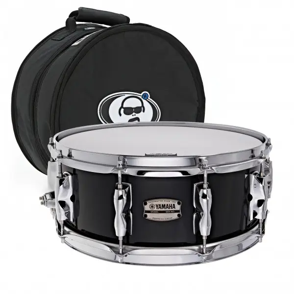 Yamaha Recording Custom 14 x 5.5'' Snare Drum, Solid Black - 1