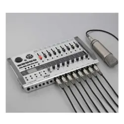 Zoom R24 Çok İzlekli Ses Kayıt Cihazı, Arabirim, Kontrol Yüzeyi ve Örnekleyici - 4